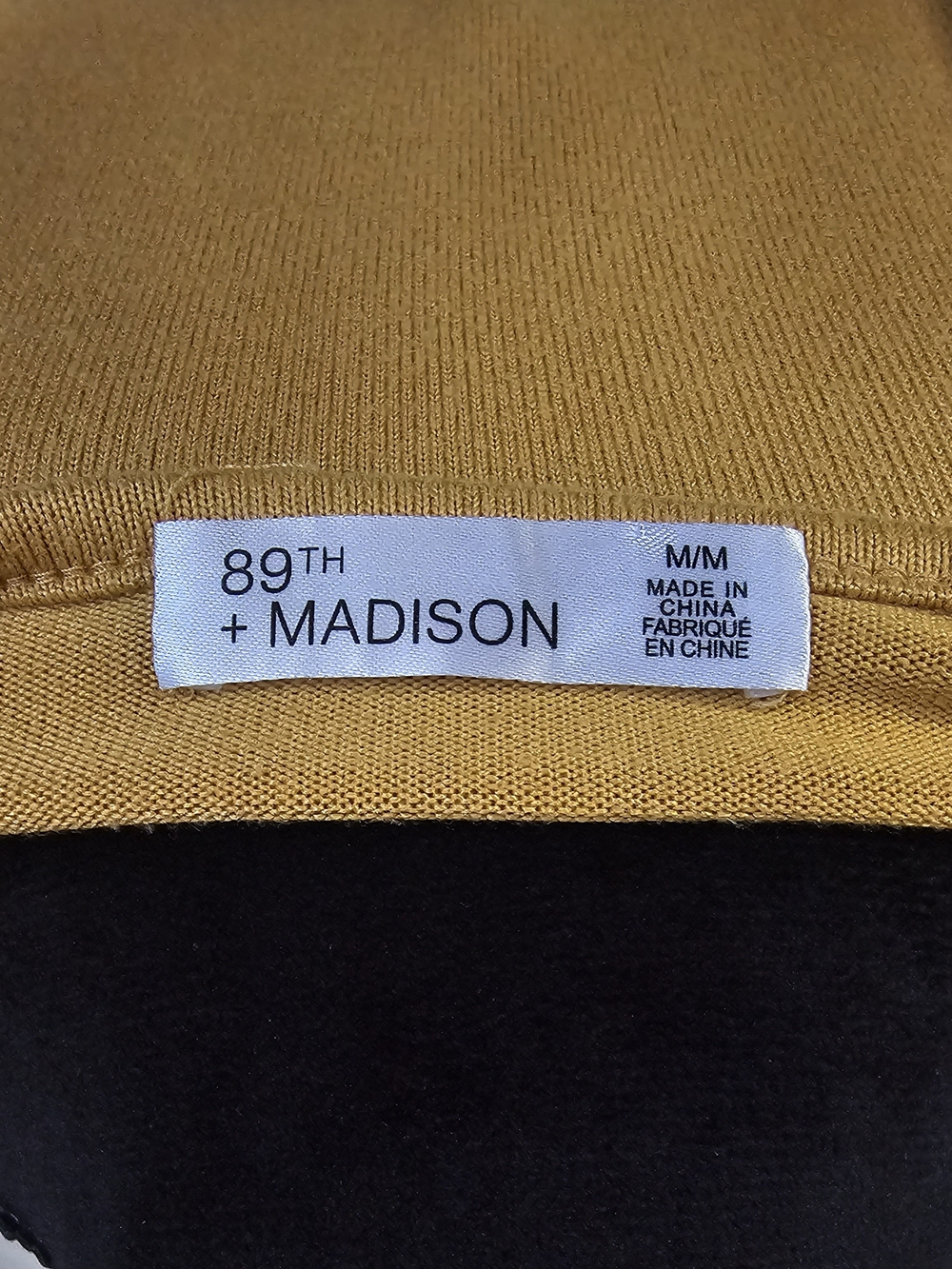 Mustard Short-Sleeve Cutout Women's Top M - Picture 10 of 10